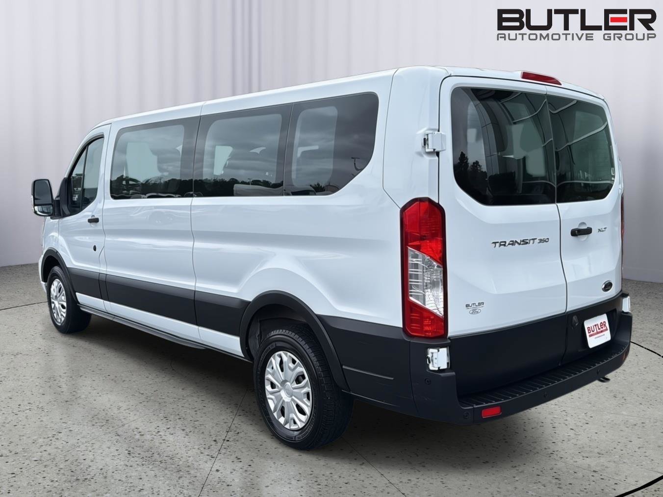 Used 2021 Ford Transit 350 XLT RWD image 3
