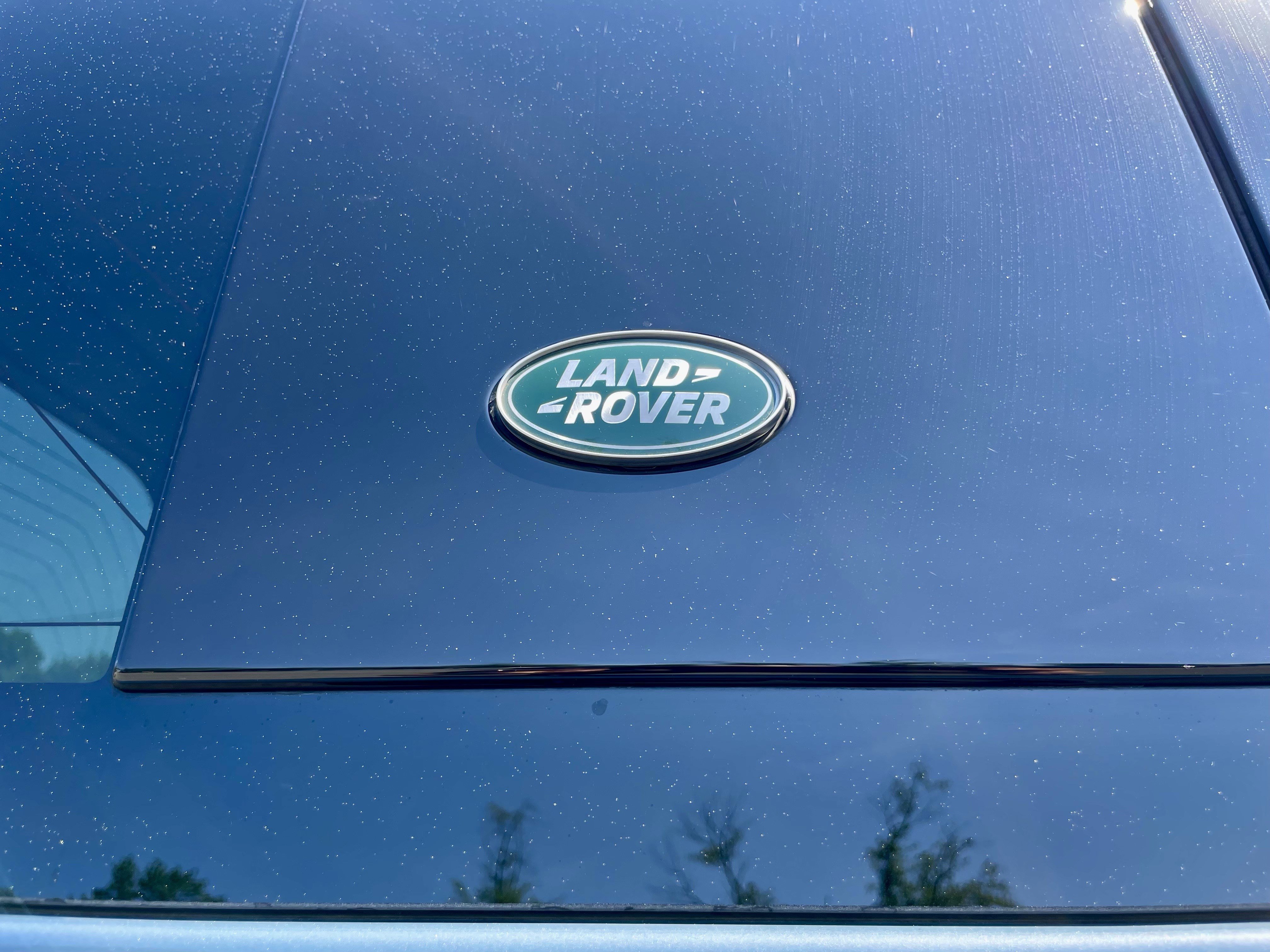 Used 2024 Land Rover Defender 110 X-Dynamic SE AWD/4WD image 38