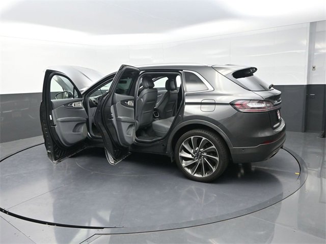 Used 2020 Lincoln Nautilus Reserve w/ Equipment Group 202A image 39