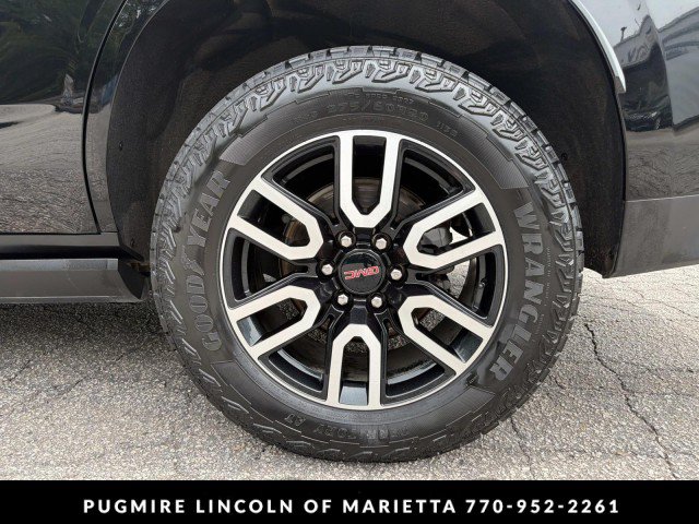 Used 2022 GMC Yukon AT4 w/ AT4 Premium Package AWD/4WD image 20