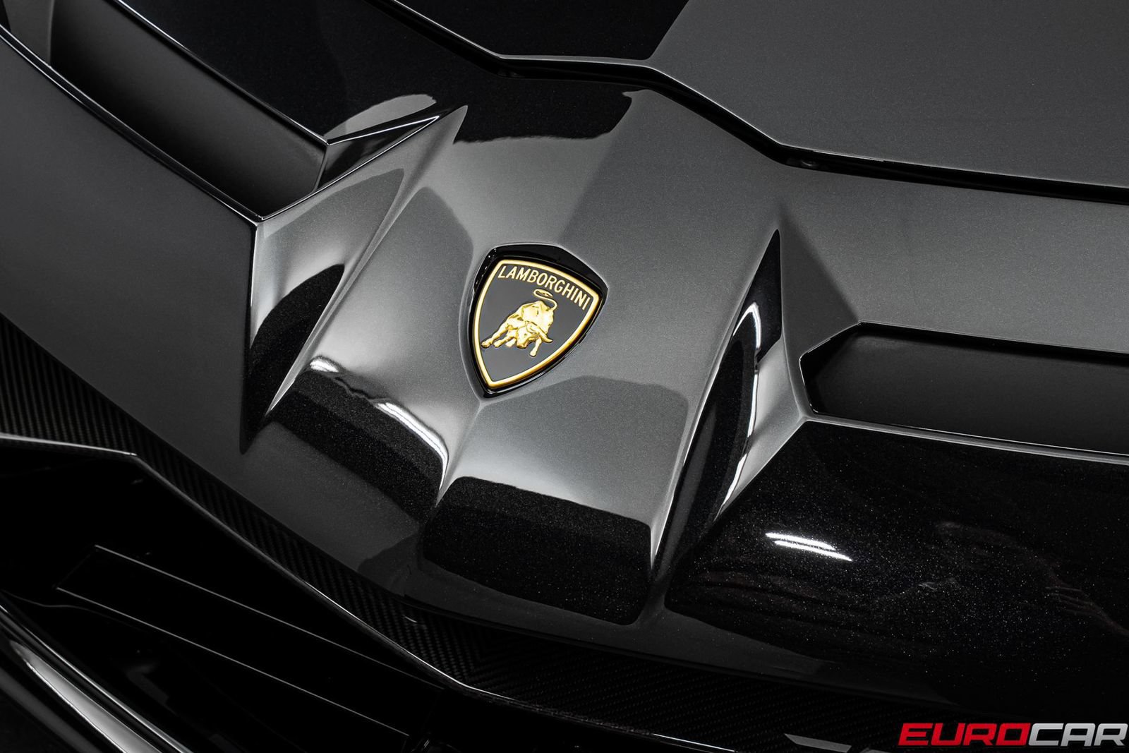 Used 2021 Lamborghini Aventador SVJ AWD/4WD image 14