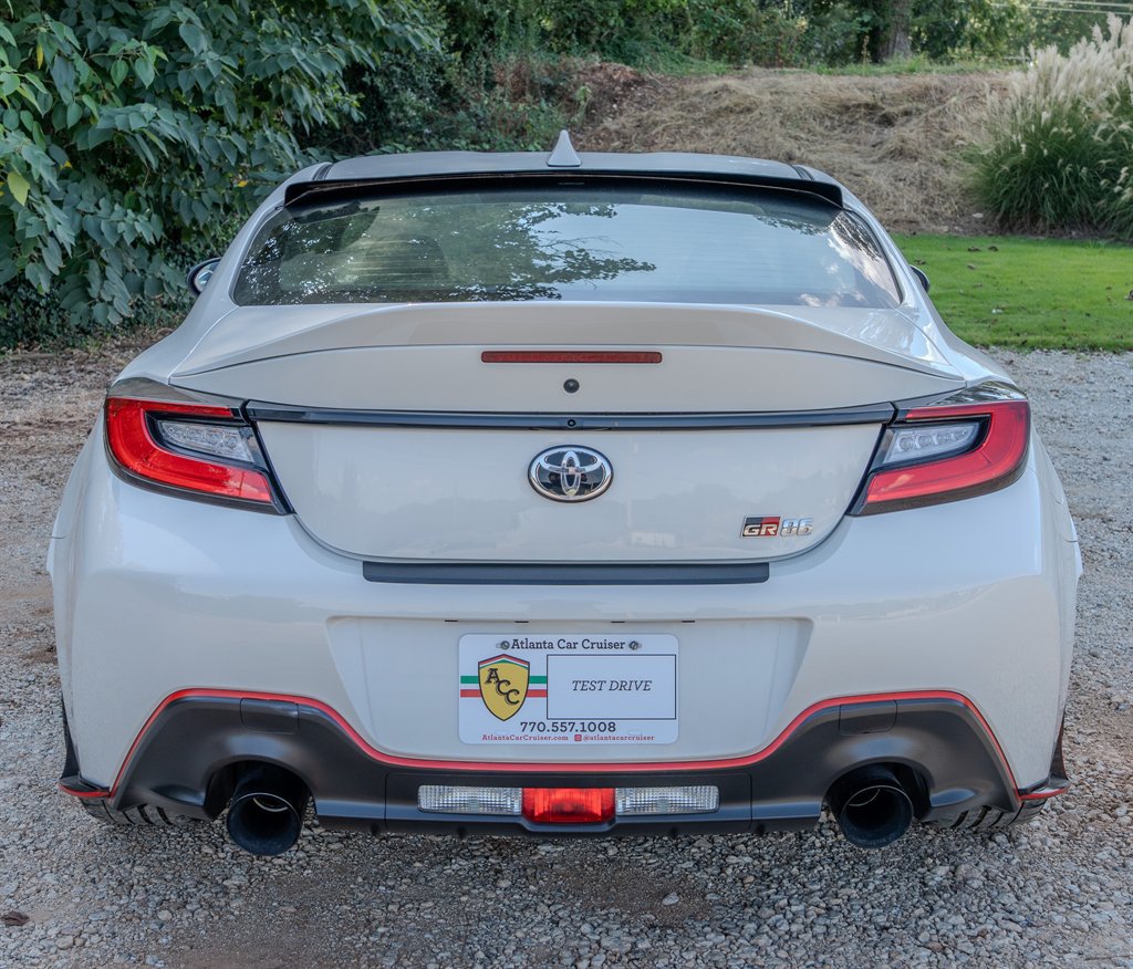 Used 2024 Toyota GR86 Premium RWD image 4