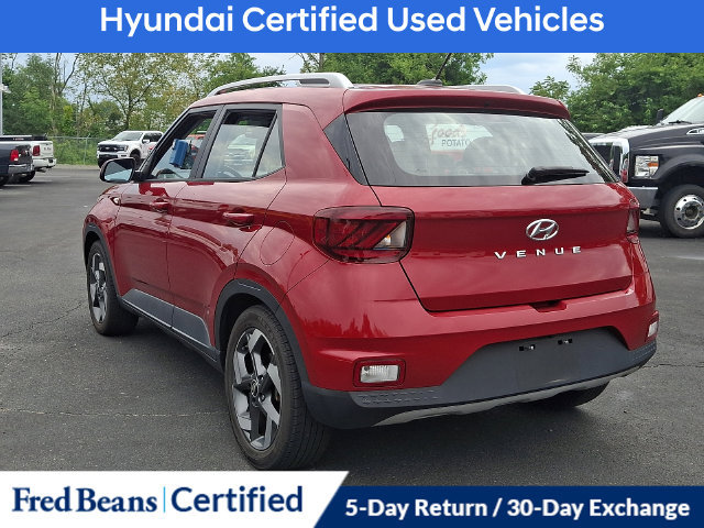 Used 2023 Hyundai Venue Limited FWD image 12