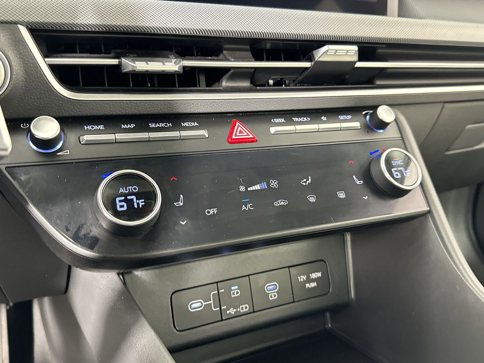 Used 2024 Hyundai Sonata SEL image 8