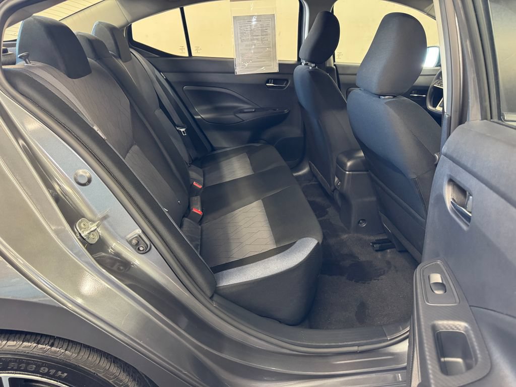 Used 2025 Nissan Versa SV FWD image 27