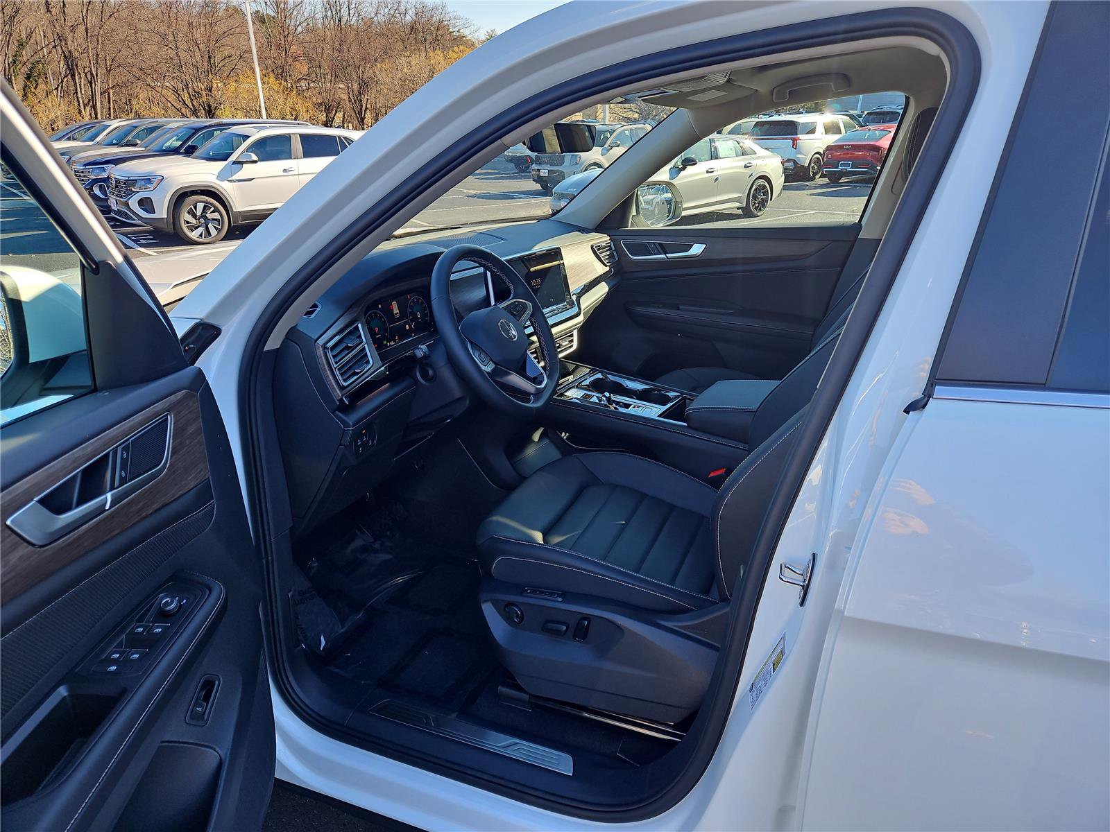 New 2026 Volkswagen Atlas SEL image 13