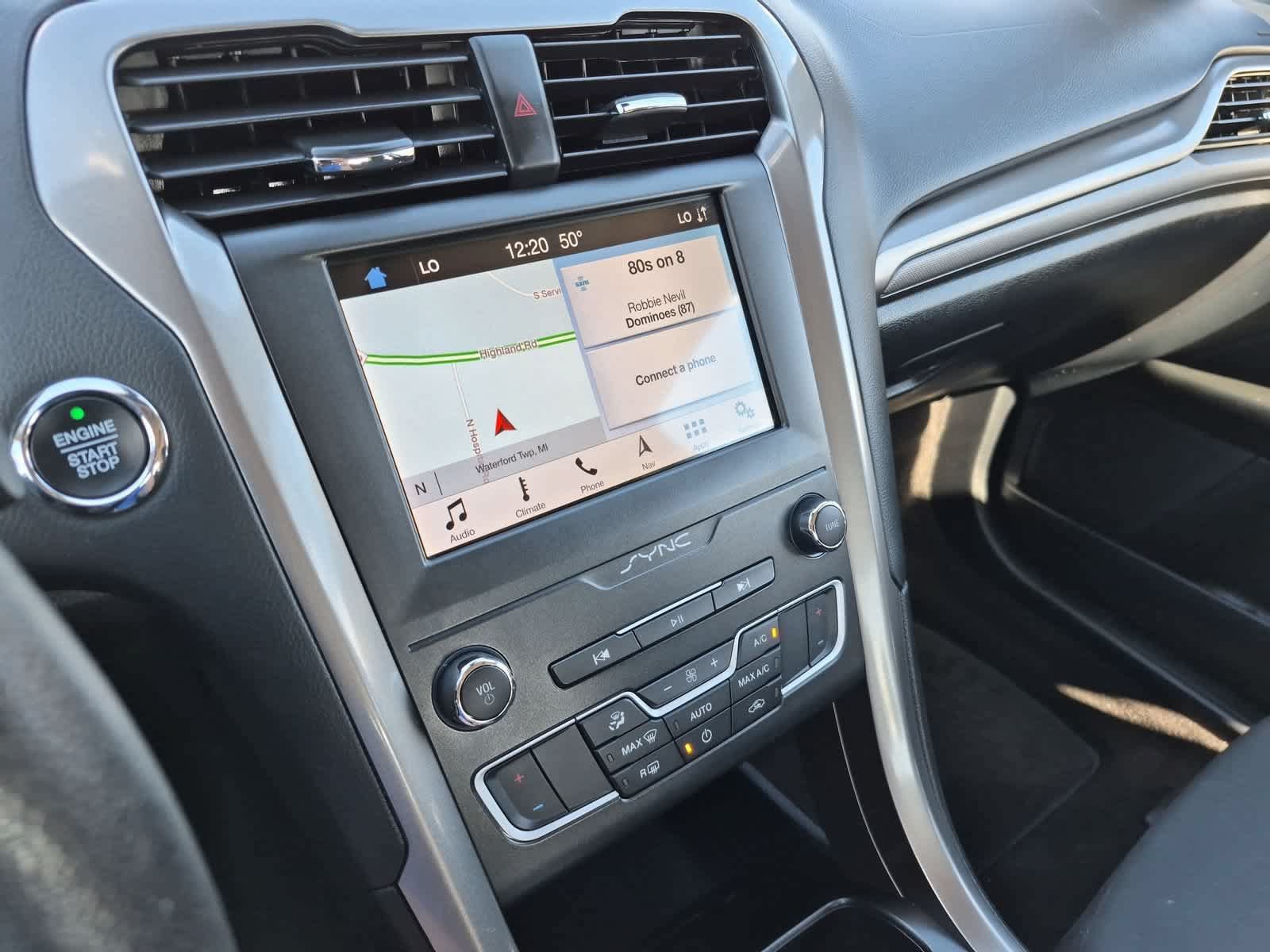 Used 2019 Ford Fusion SE FWD image 29
