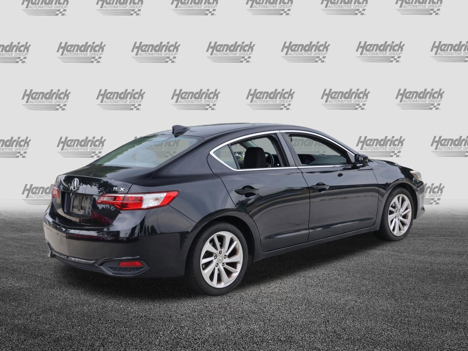 Used 2016 Acura ILX FWD image 9