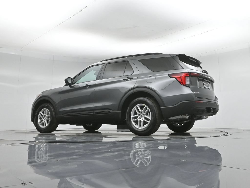 New 2026 Ford Explorer Active RWD image 50