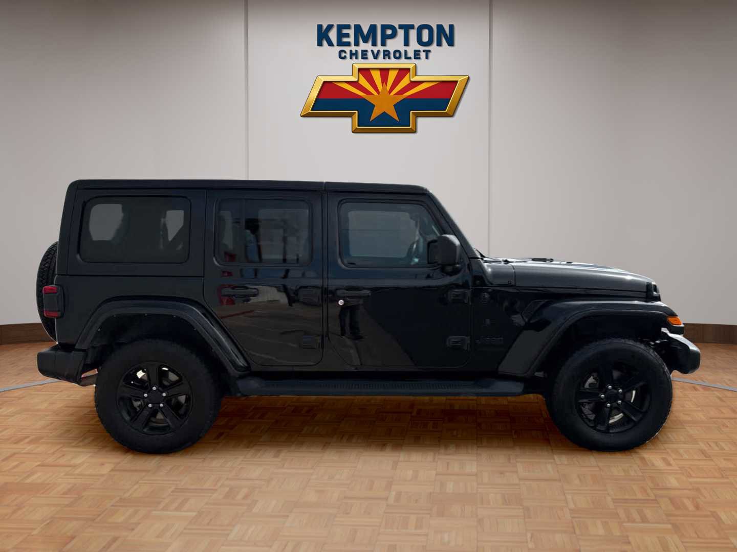 Used 2021 Jeep Wrangler Unlimited Sahara AWD/4WD image 7