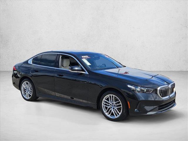 Used 2024 BMW 530i w/ Premium Package RWD image 3