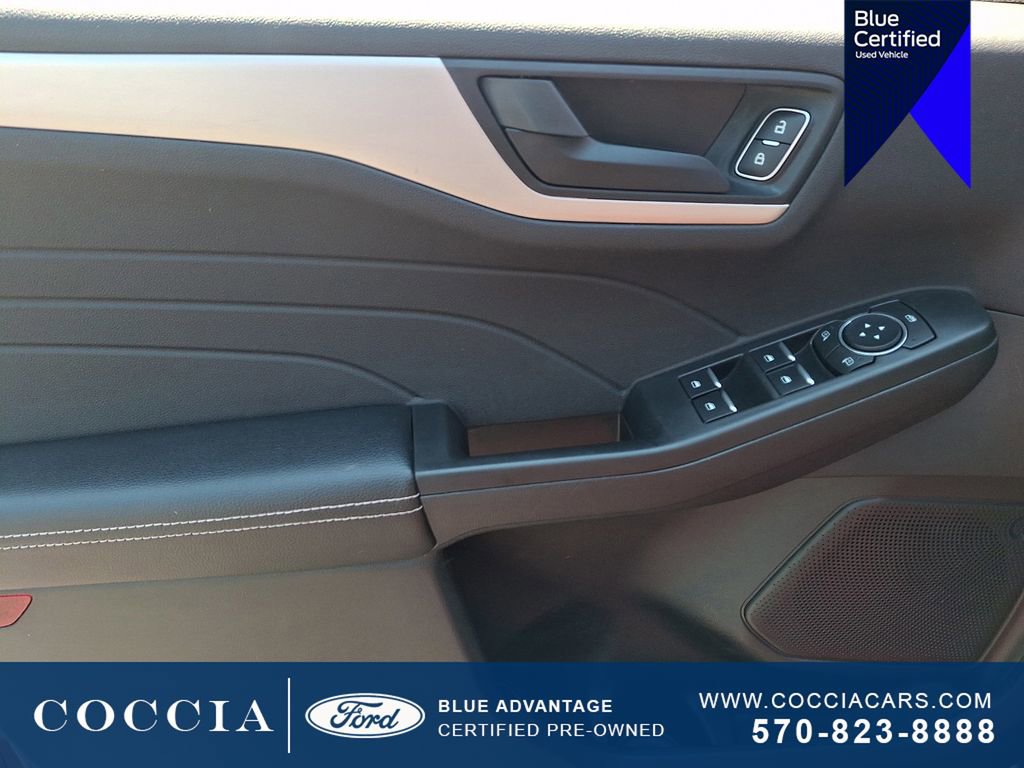 Certified 2022 Ford Escape SE w/ Convenience Package AWD/4WD image 12