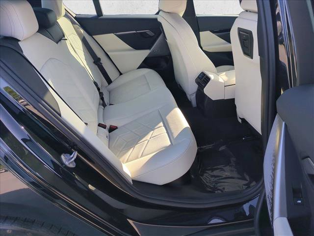 Certified 2024 BMW 530i w/ Premium Package RWD image 21