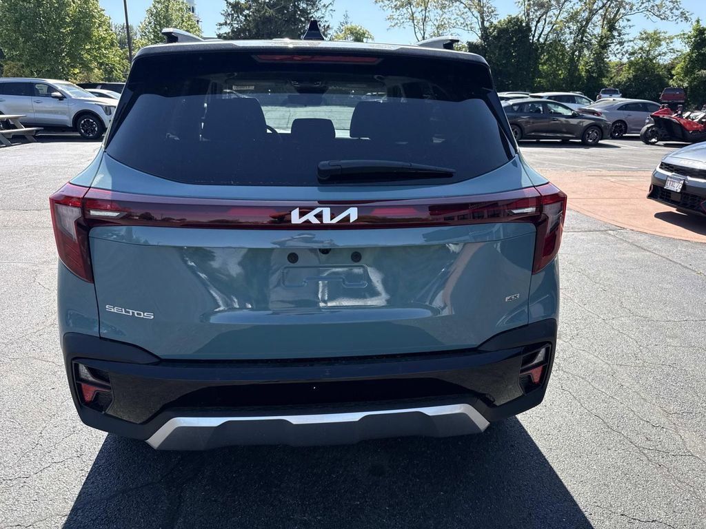 New 2026 Kia Seltos S AWD/4WD image 3