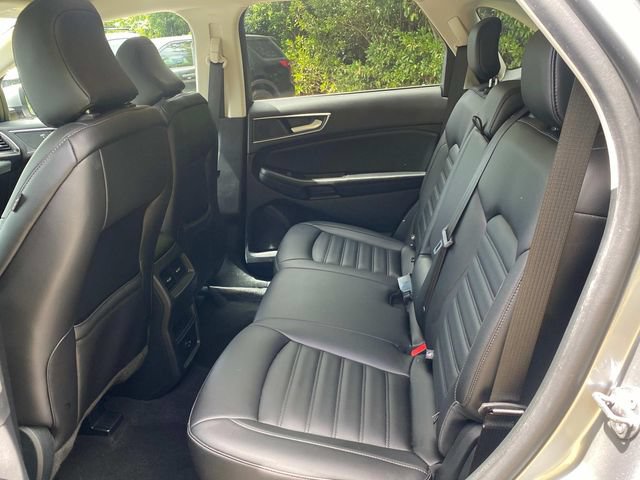 Used 2022 Ford Edge SEL AWD/4WD image 9
