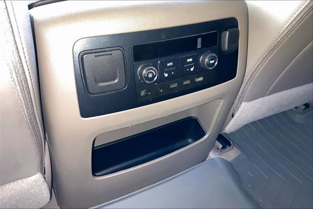 Used 2020 Chevrolet Tahoe Premier AWD/4WD image 25
