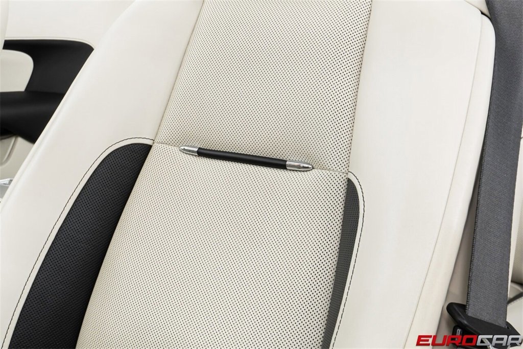 Used 2018 Rolls-Royce Dawn image 42