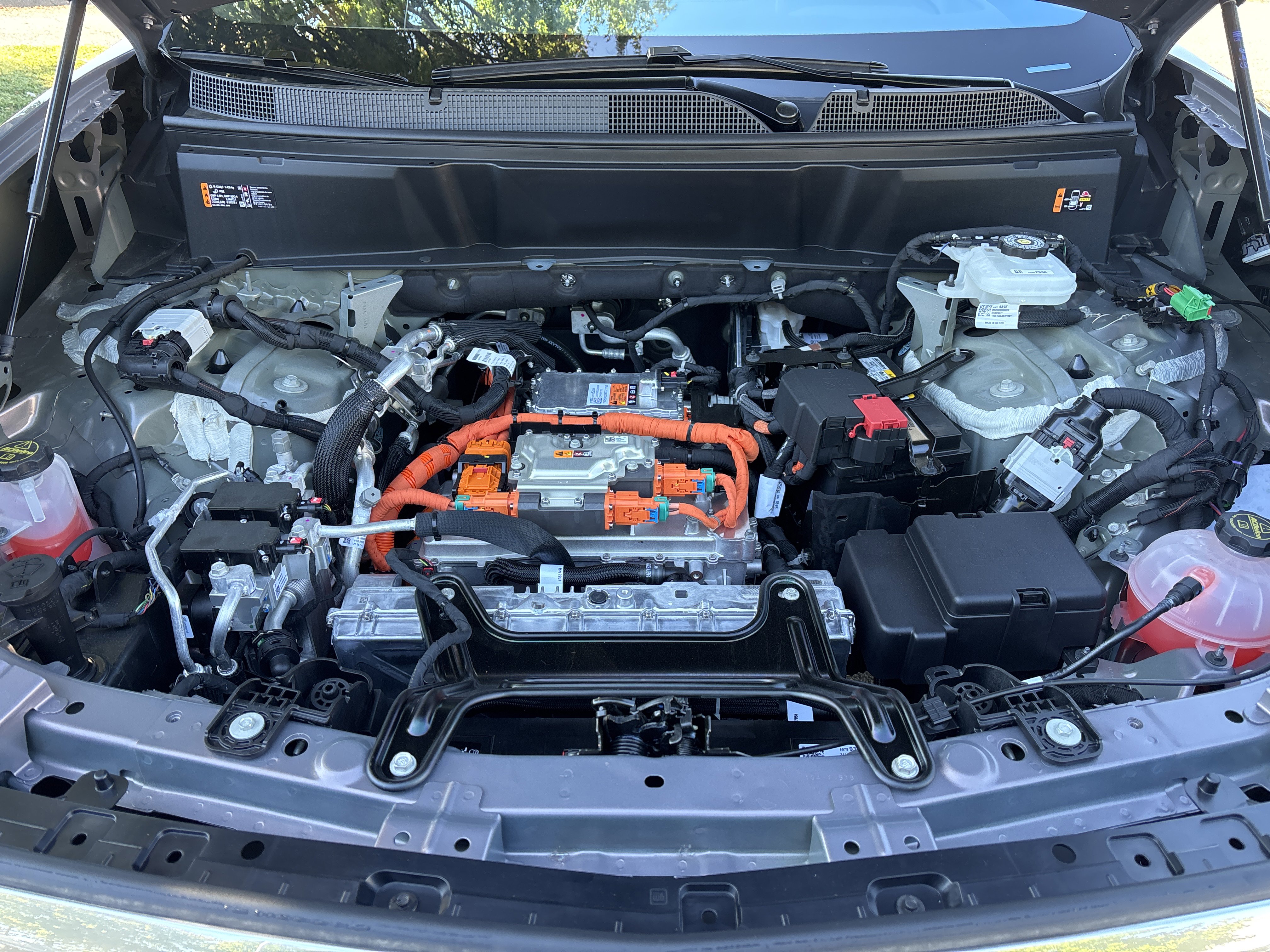 New 2026 Cadillac Vistiq Premium Luxury w/ LPO, Floor Liner Package image 38