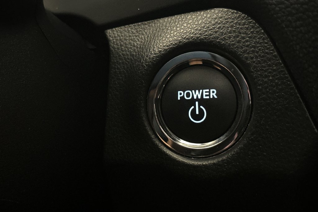 Used 2023 Toyota RAV4 XLE Premium AWD/4WD image 22
