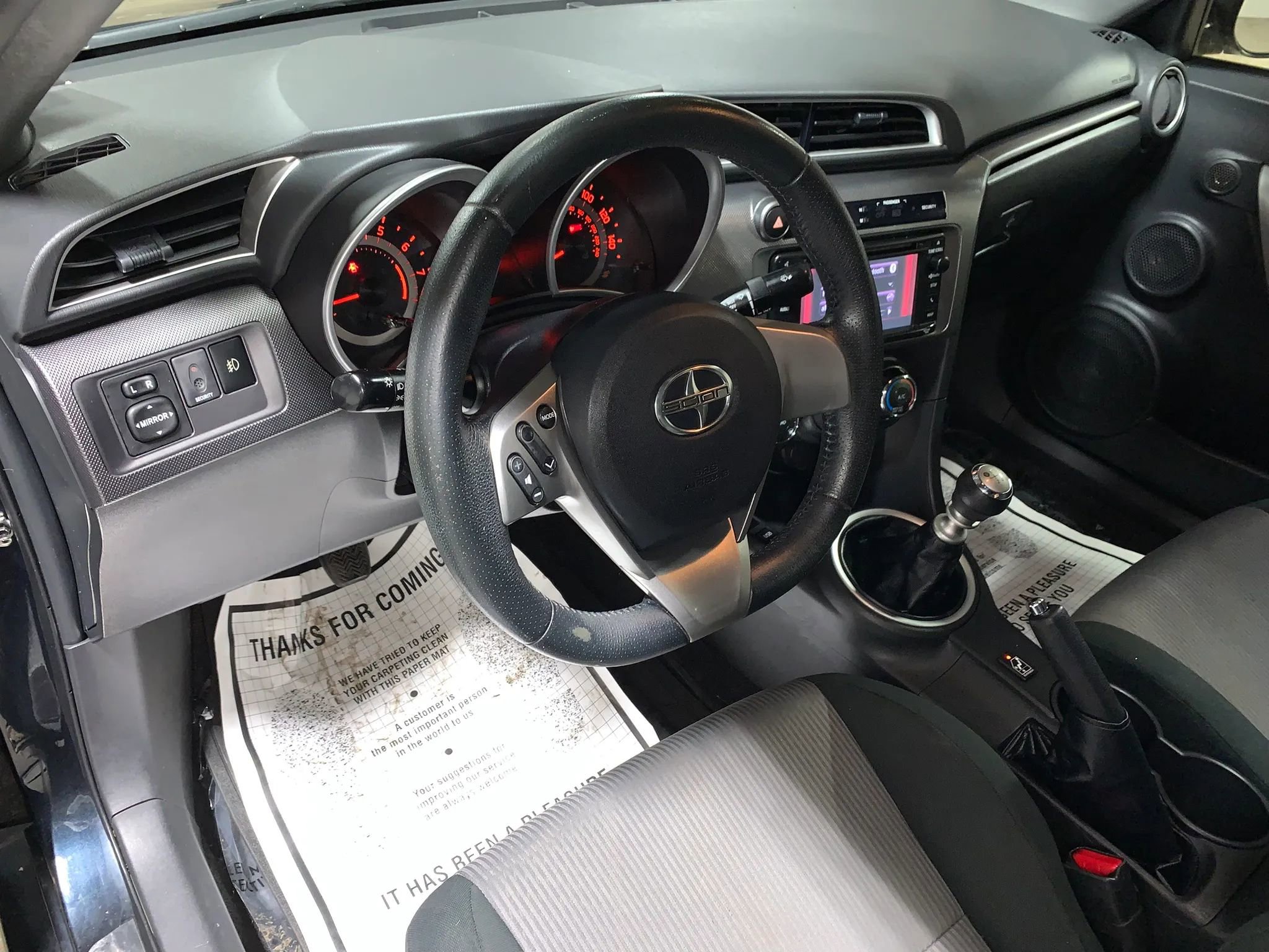 Used 2015 Scion tC image 9