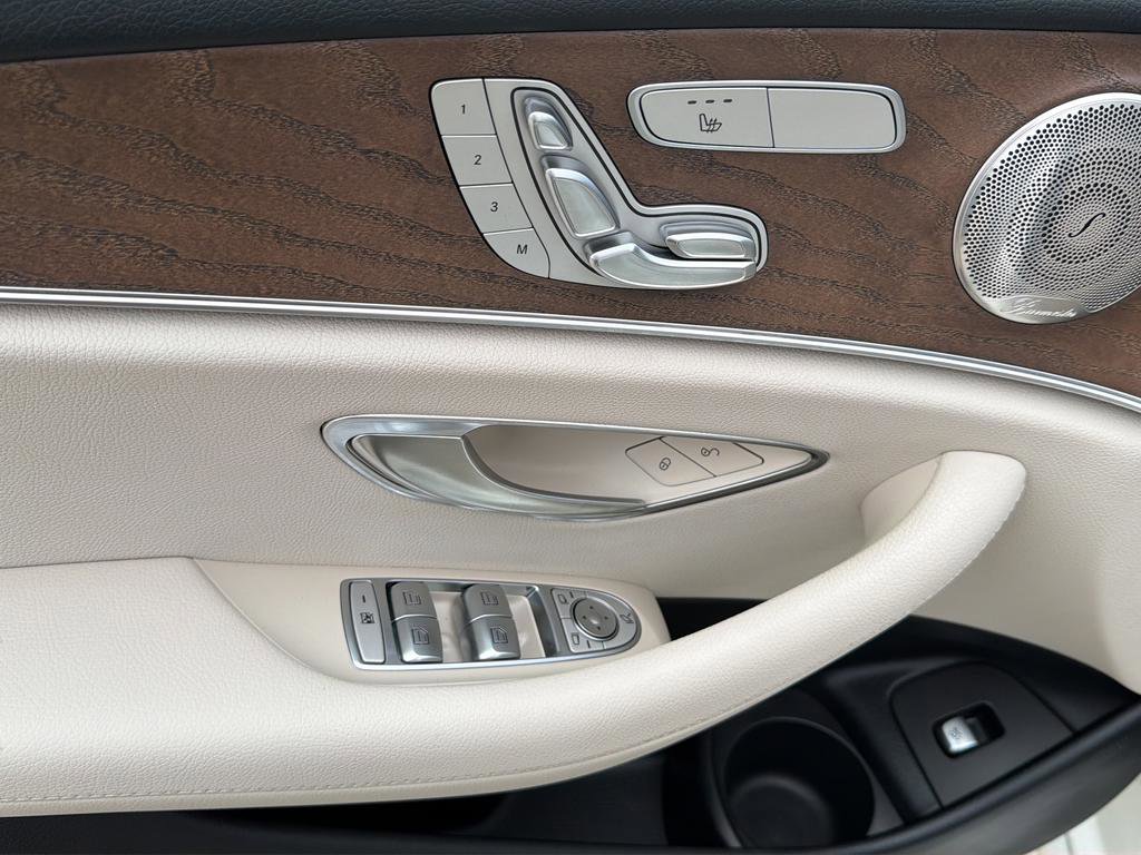 Used 2021 Mercedes-Benz E 350 4MATIC Sedan image 9