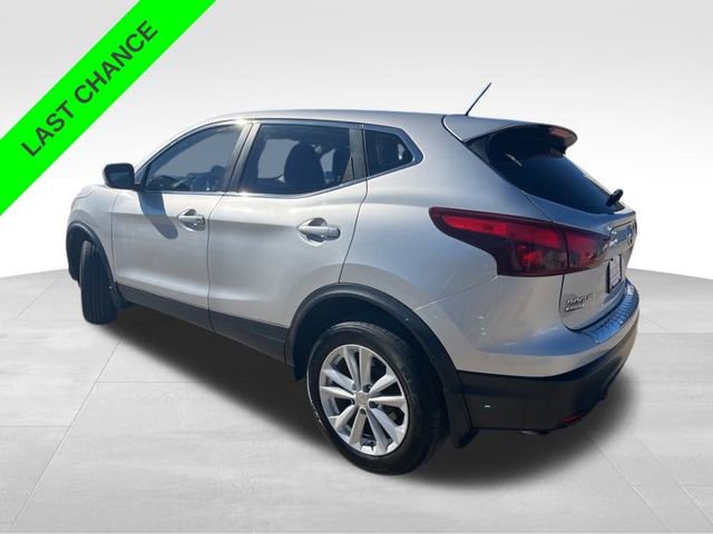 Used 2018 Nissan Rogue Sport S w/ S Appearance Package image 4