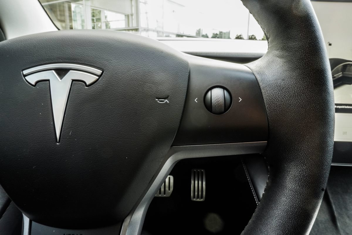 Used 2023 Tesla Model 3 Performance AWD/4WD image 32