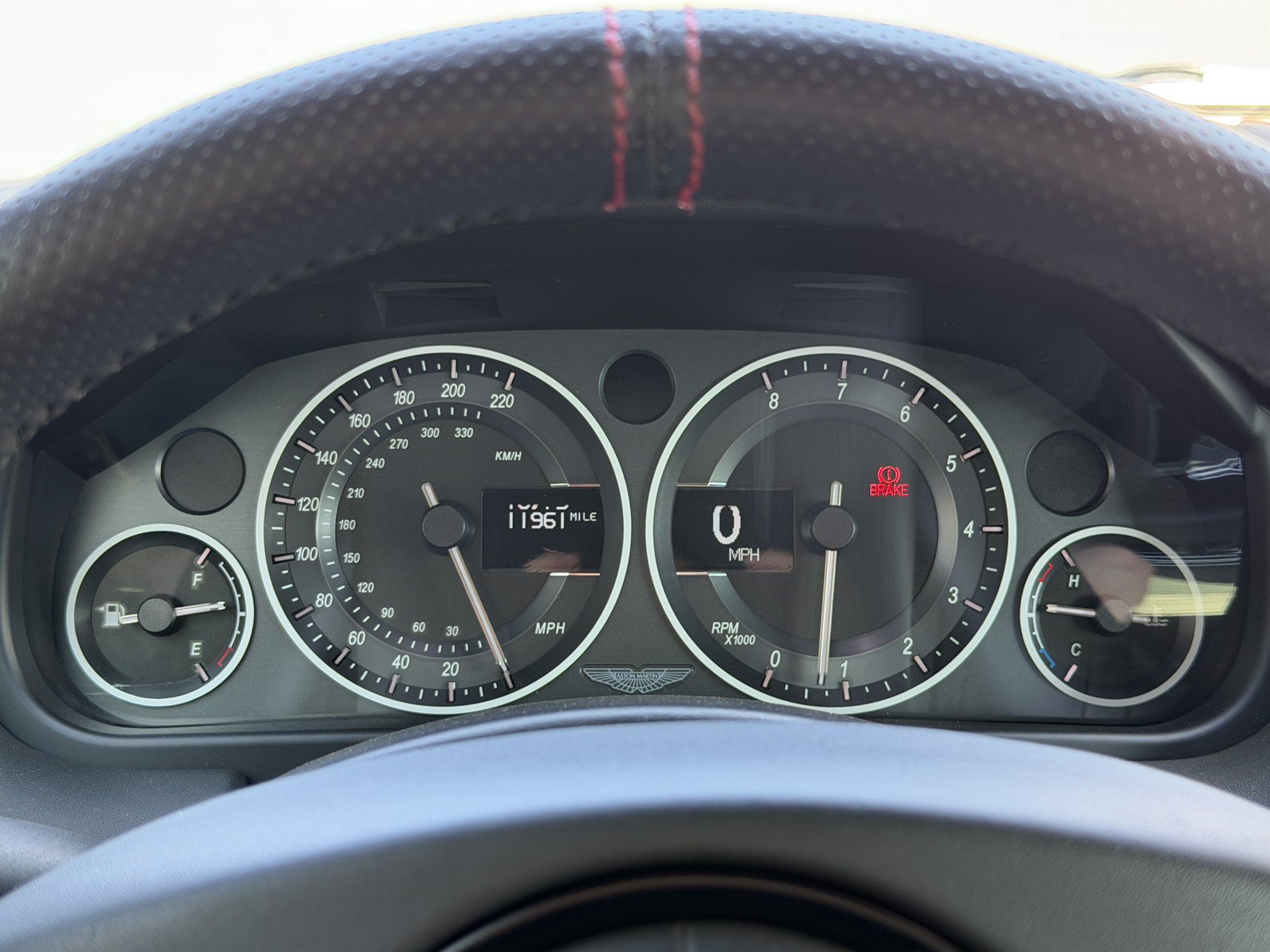 Used 2009 Aston Martin DBS Coupe RWD image 6