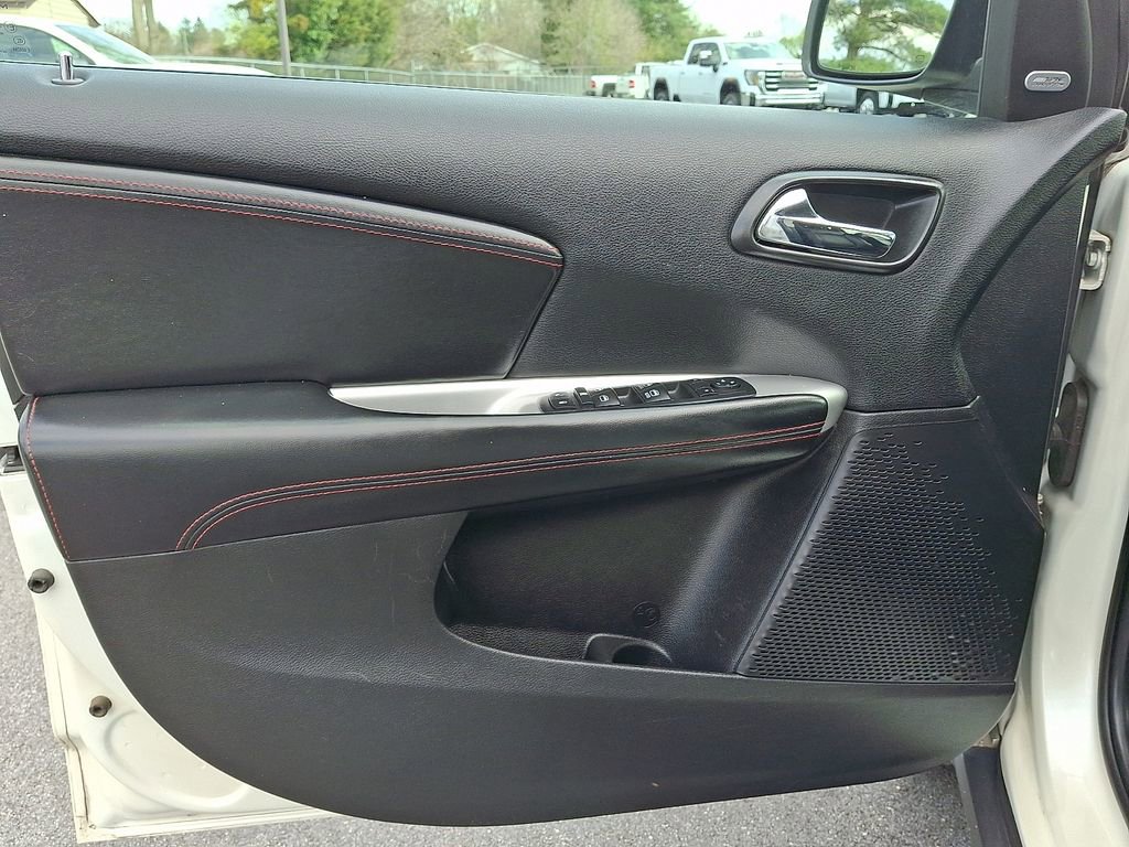 Used 2016 Dodge Journey R/T image 15