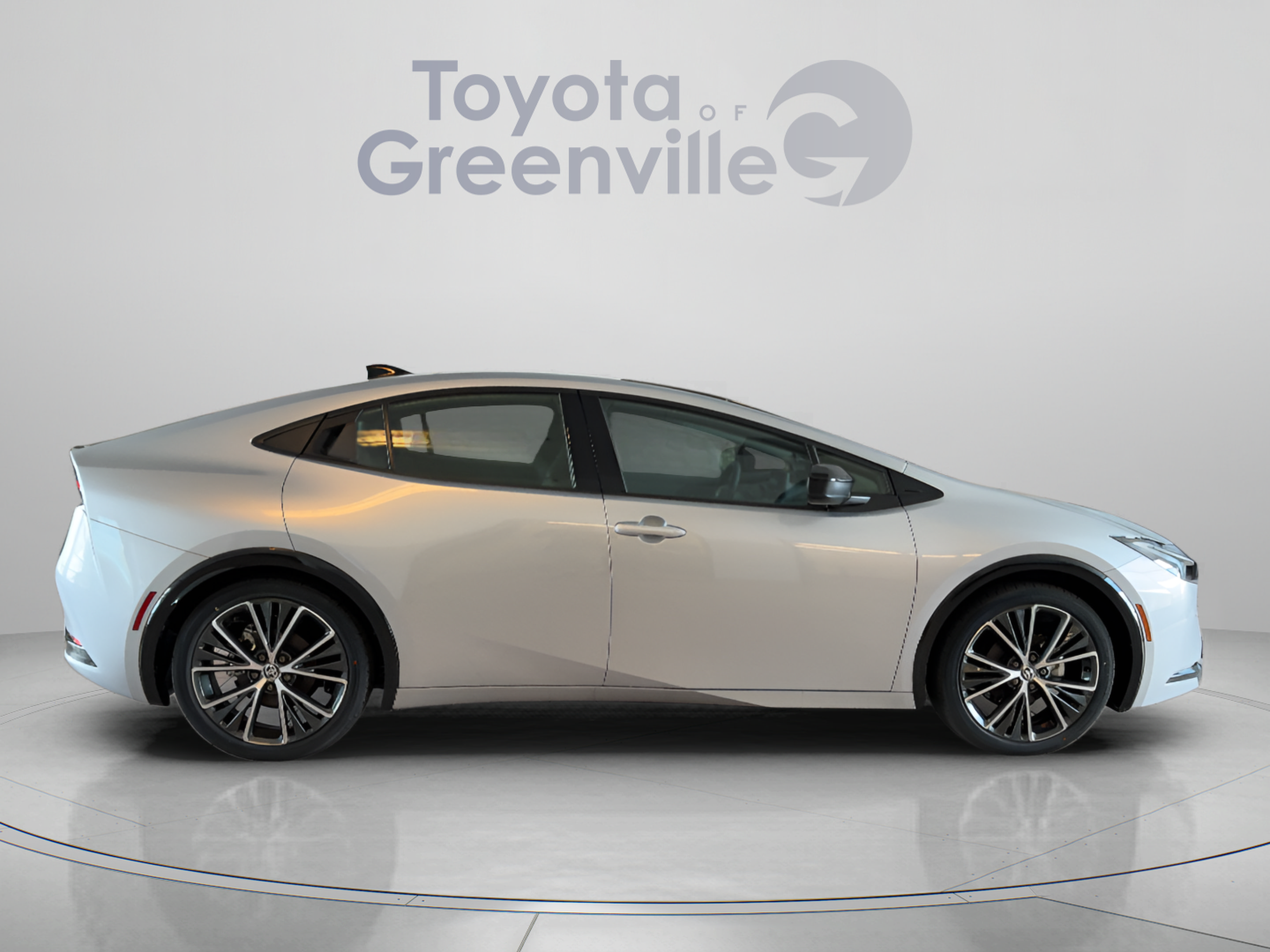 Used 2025 Toyota Prius Limited FWD image 7