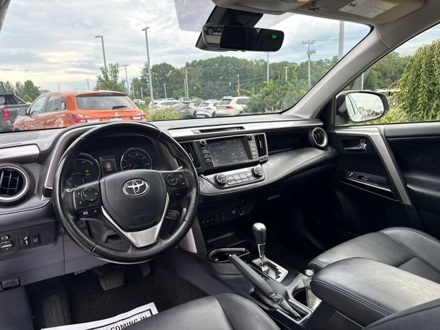 Used 2018 Toyota RAV4 Limited AWD/4WD image 26