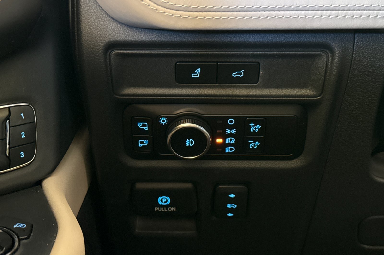 Used 2024 Ford Expedition Max Platinum AWD/4WD image 36