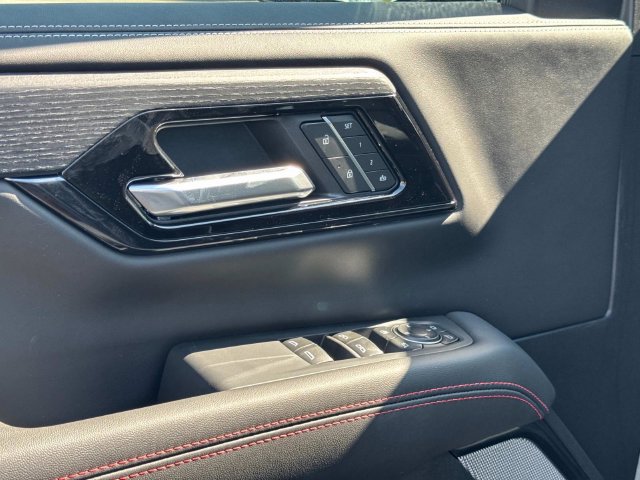 New 2026 GMC Yukon AT4 Ultimate AWD/4WD image 27