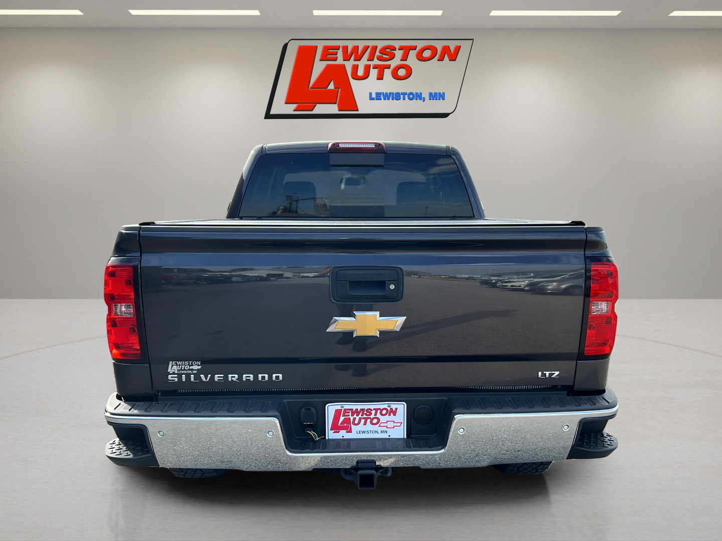 Used 2015 Chevrolet Silverado 1500 LTZ w/ LTZ Plus Package AWD/4WD image 12