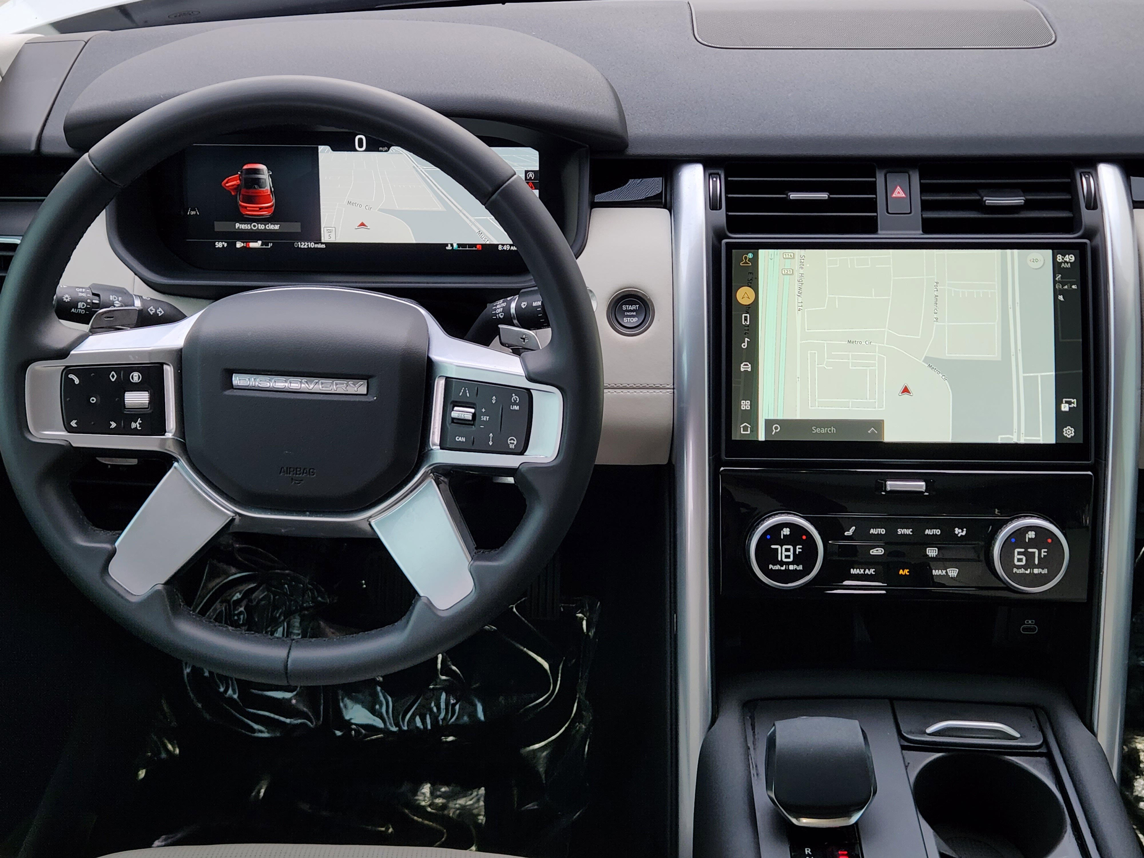 Certified 2025 Land Rover Discovery S image 30