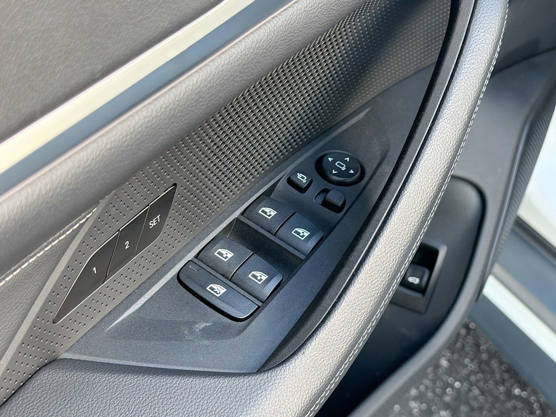 Certified 2023 BMW i4 eDrive35 image 23