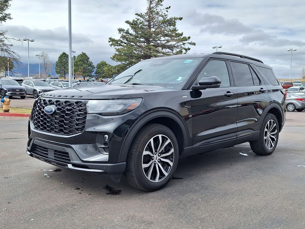 Used 2025 Ford Explorer ST-Line image 7