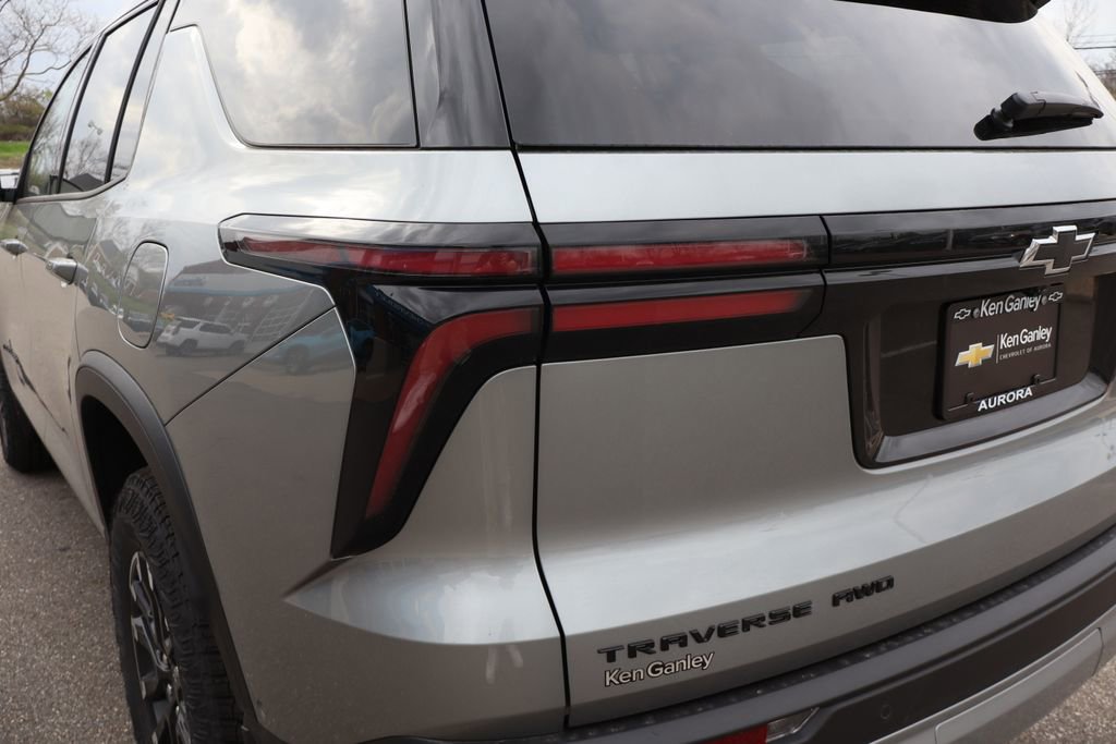 New 2026 Chevrolet Traverse Z71 w/ Enhanced Driving Package AWD/4WD image 36