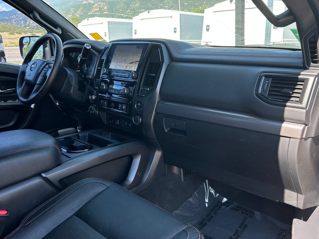 Used 2021 Nissan Titan PRO-4X w/ Pro-4x Convenience Package AWD/4WD image 8