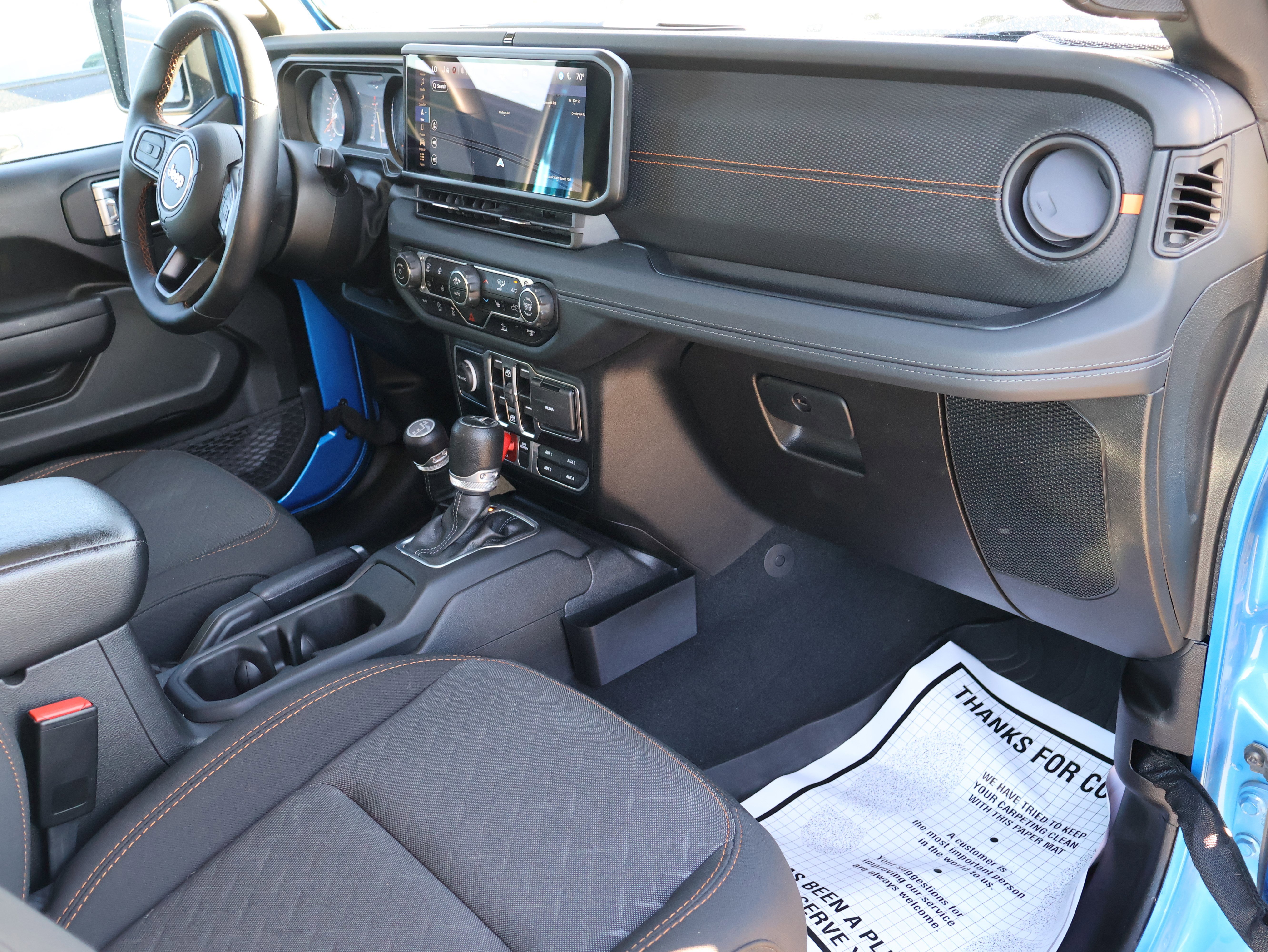 Used 2024 Jeep Gladiator Mojave w/ Technology Group image 11