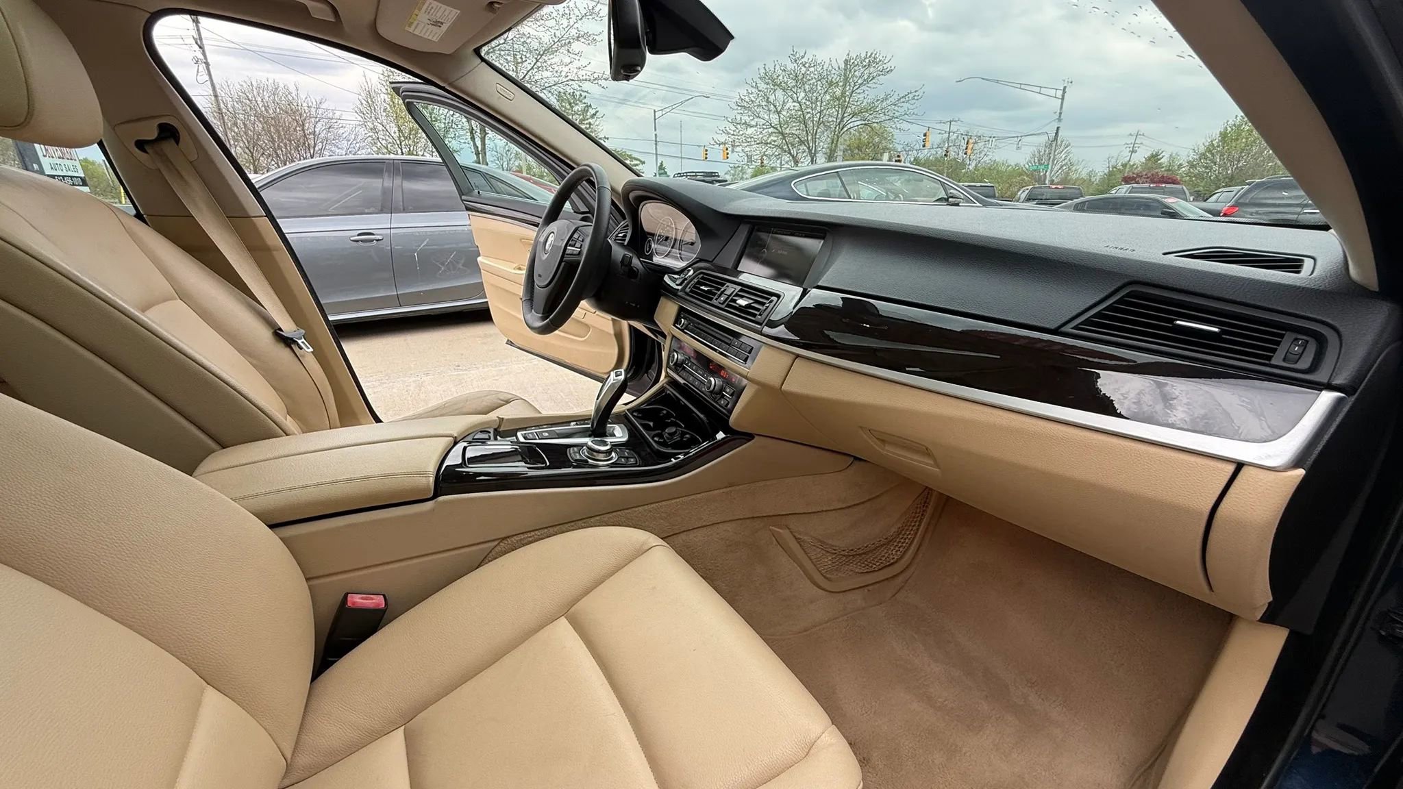 Used 2012 BMW 535i xDrive Sedan image 13