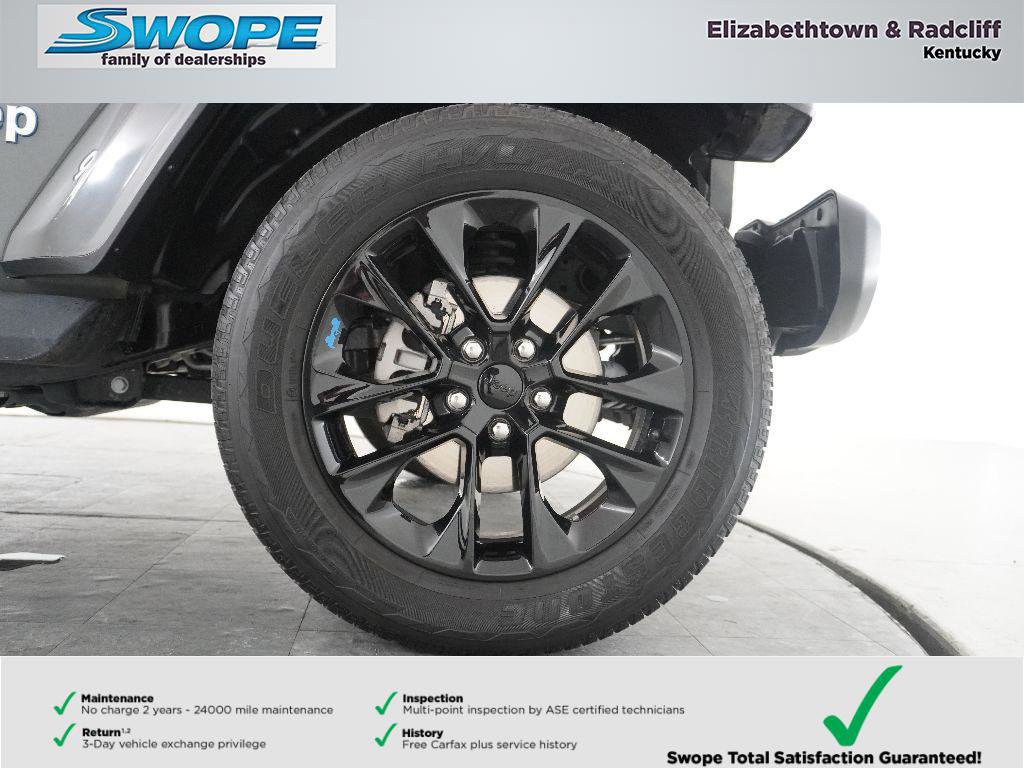 Used 2022 Jeep Wrangler Unlimited Sahara w/ Cold Weather Group AWD/4WD image 28