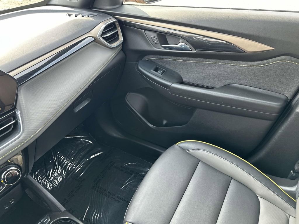 Certified 2024 Chevrolet TrailBlazer ACTIV w/ Driver Confidence Package image 32