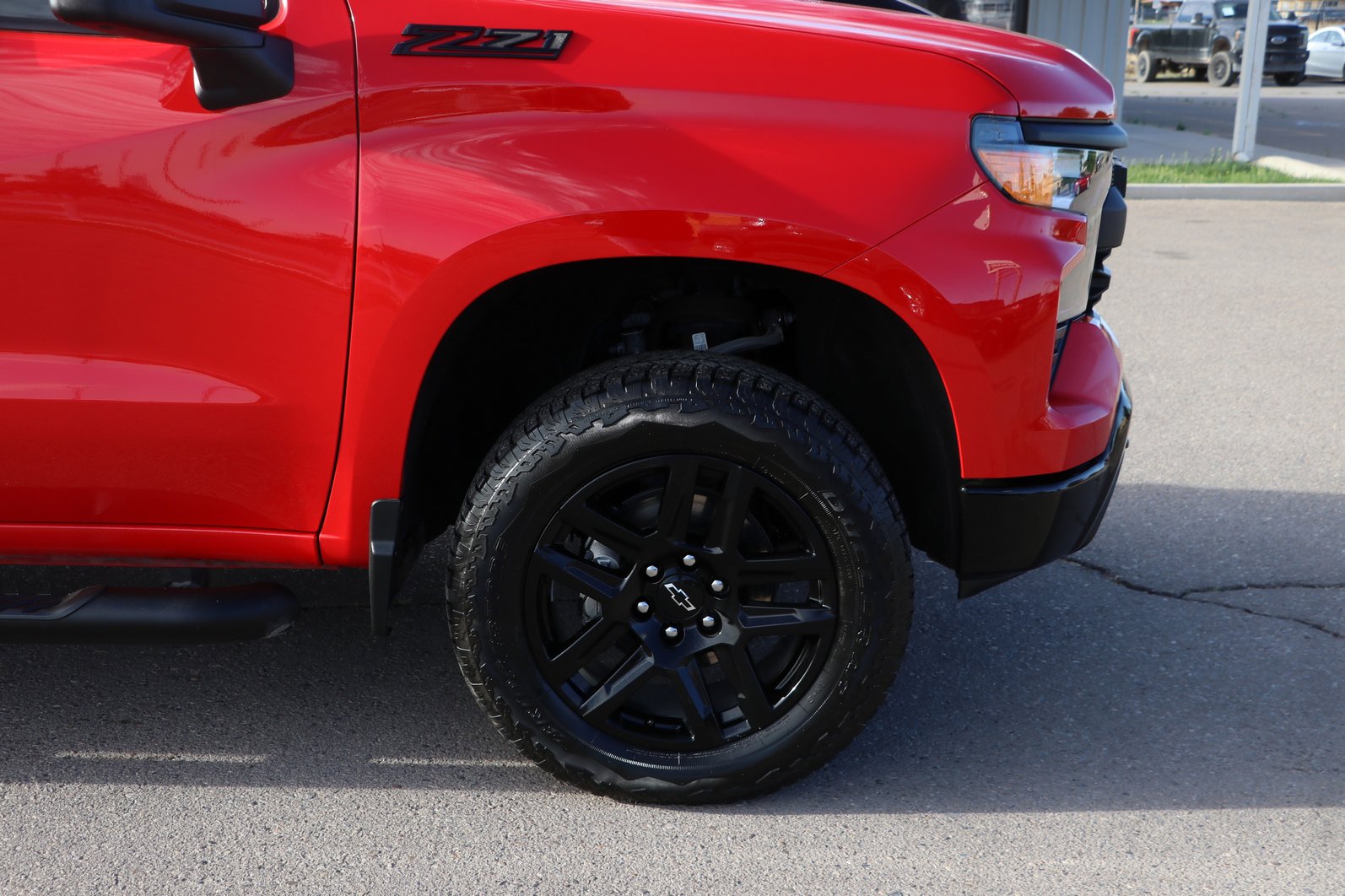 Used 2024 Chevrolet Silverado 1500 Custom Trail Boss w/ Turbomax Blackout Package image 9