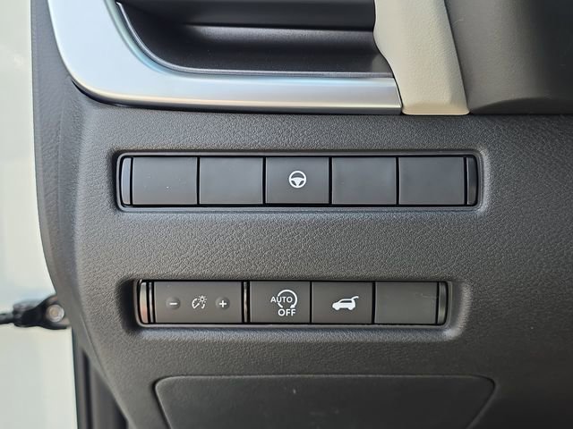 New 2026 Nissan Rogue SV FWD image 29