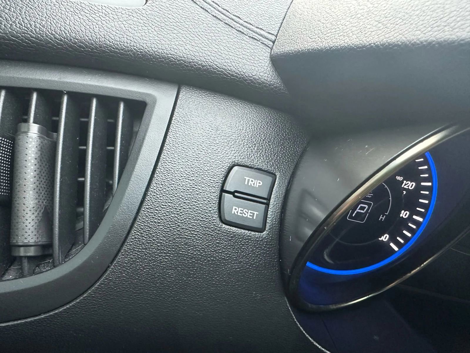 Used 2013 Hyundai Genesis 2.0T image 19