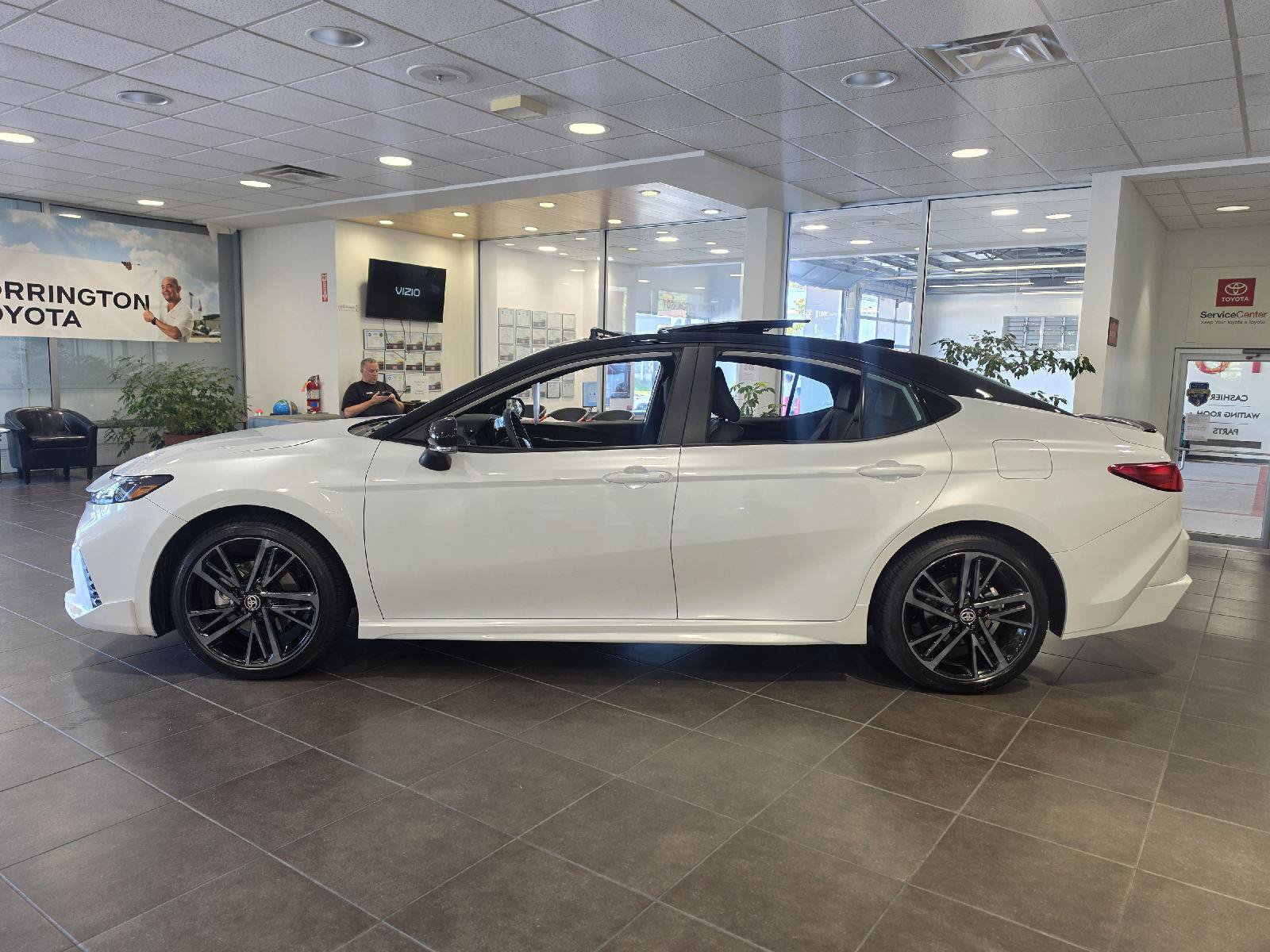 Used 2025 Toyota Camry XSE w/ Premium Package AWD/4WD image 6