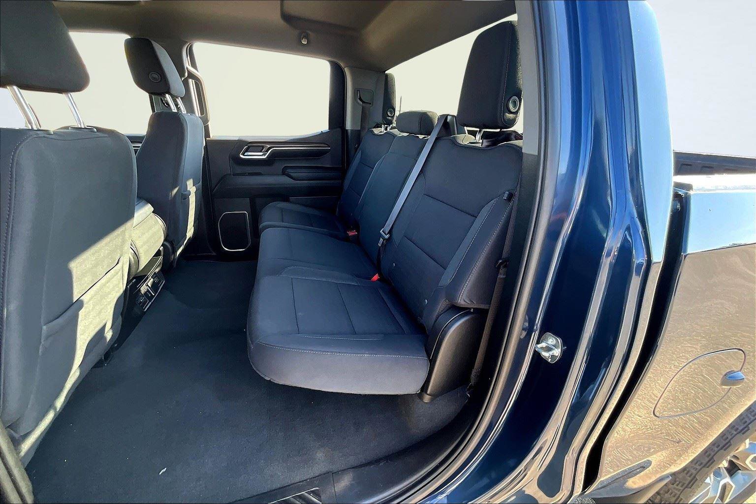 Used 2023 Chevrolet Silverado 1500 LT image 27