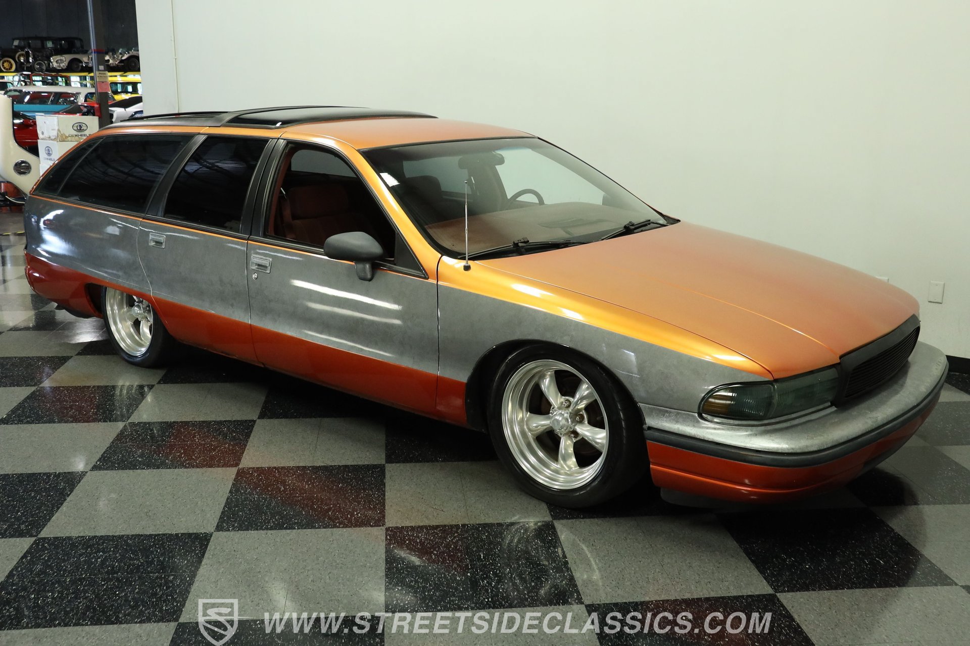 Used 1992 Oldsmobile Custom Cruiser RWD image 14