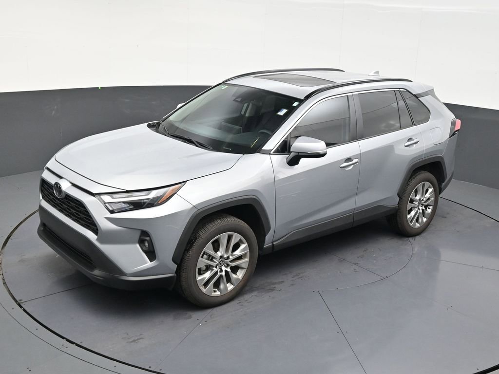 Used 2025 Toyota RAV4 XLE Premium image 12